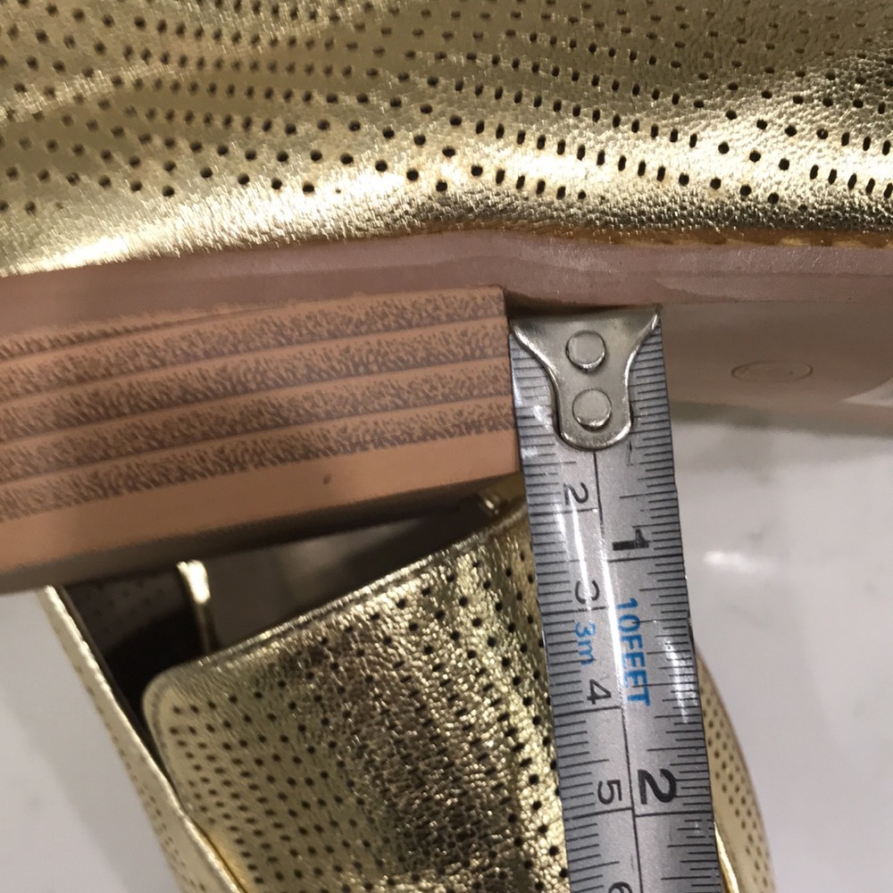 YELLOW GOLD SIZE 9 NWOTTan soles w all LUCIOUS GOLD! - Picture 6 of 8